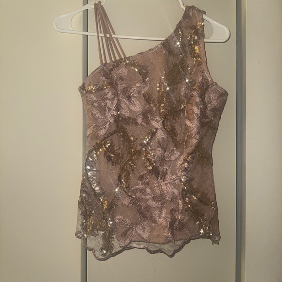 VENUS Tops - VENUS Sequin Embellished Top in Gold